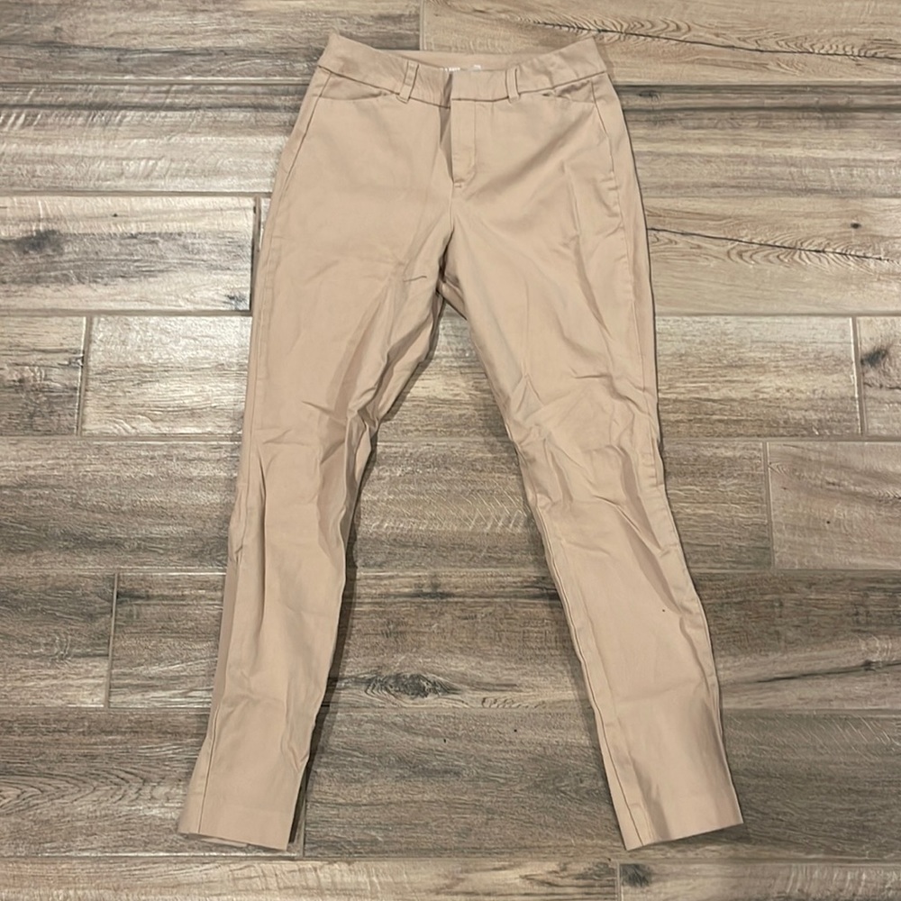 Old Navy Pixie cut full-length pants.